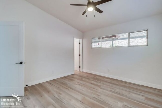 Building Photo - Charming 3Bdm 2Ba Home in Spring Valley!