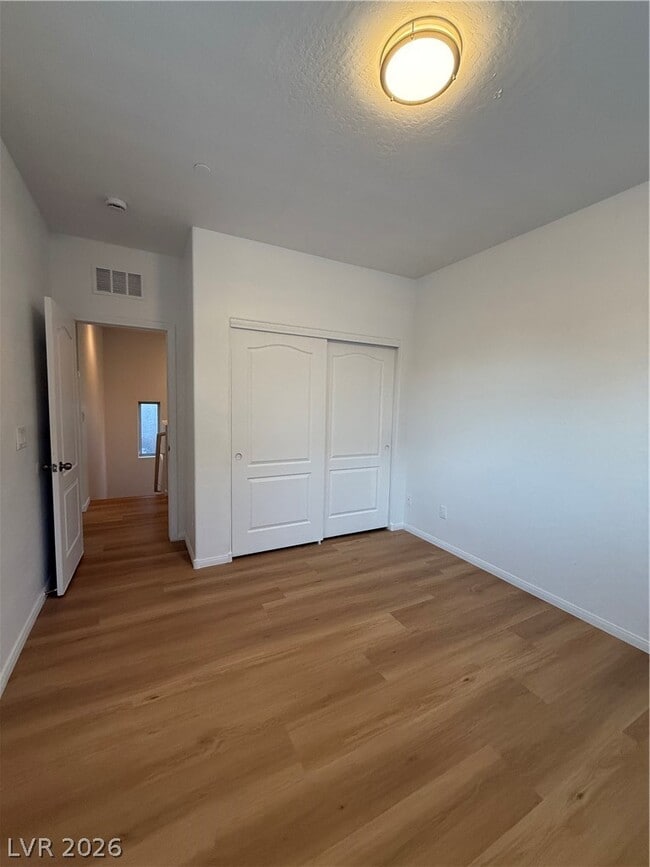 Building Photo - 690 Calamus Palm Pl