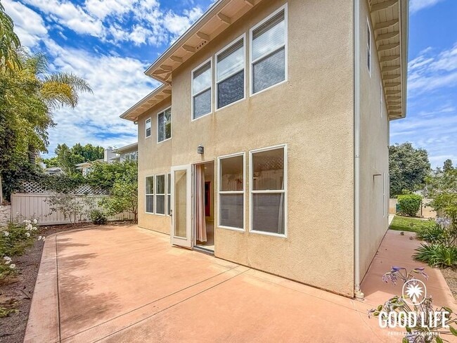 Building Photo - 4639 Vereda Mar Del Sol