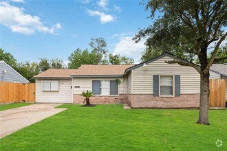 Building Photo - 7733 St Lo Rd