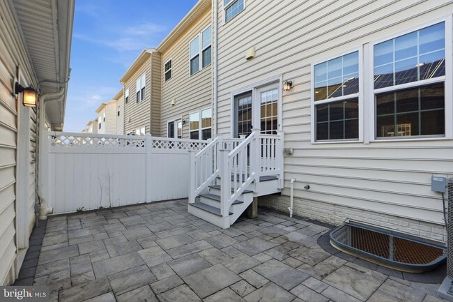 Building Photo - 22447 Bright Sky Dr