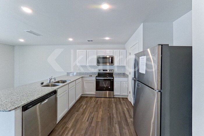 Building Photo - 1600 Forsyth St