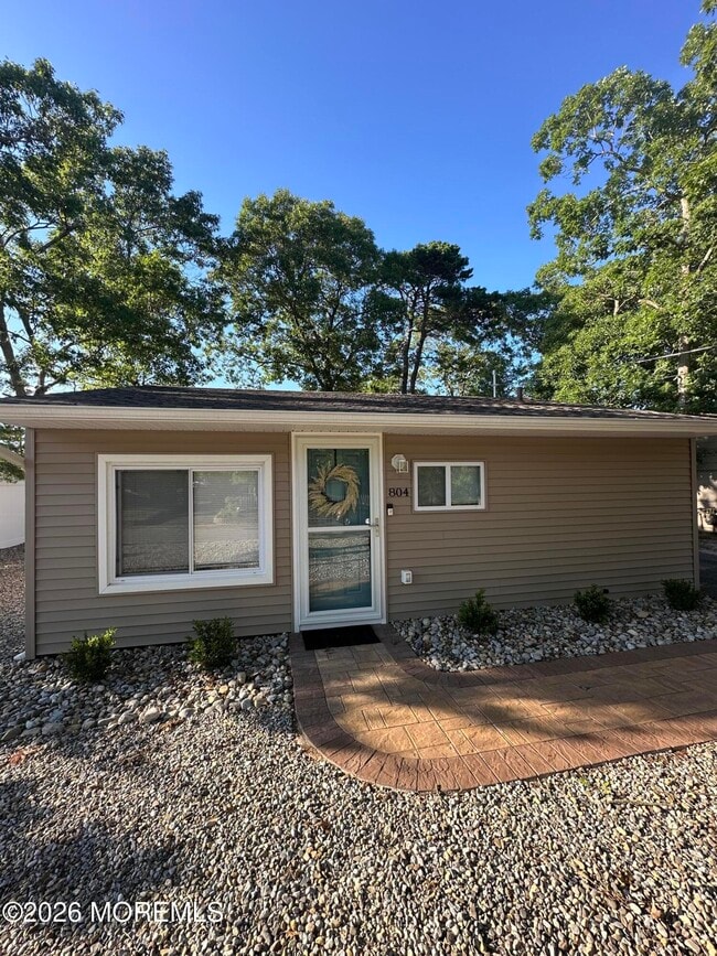 Building Photo - 804 Pensacola Rd