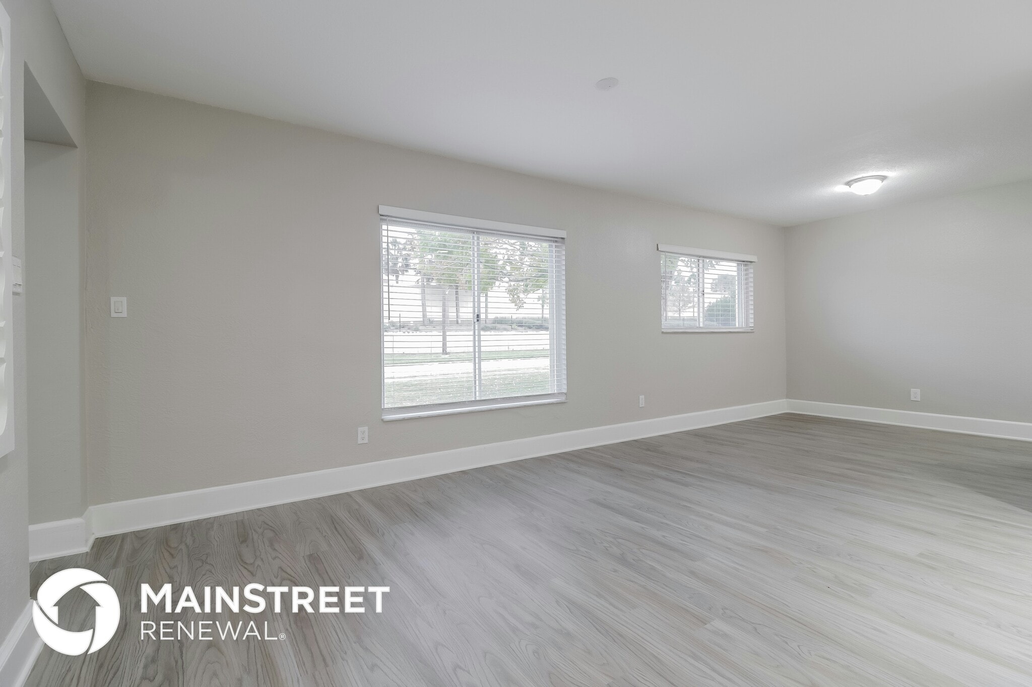 Building Photo - 5963 Bamboo Dr