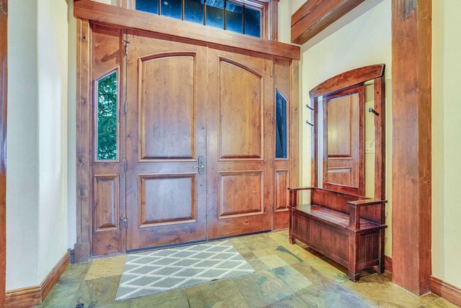 Building Photo - 108 Campion Trail