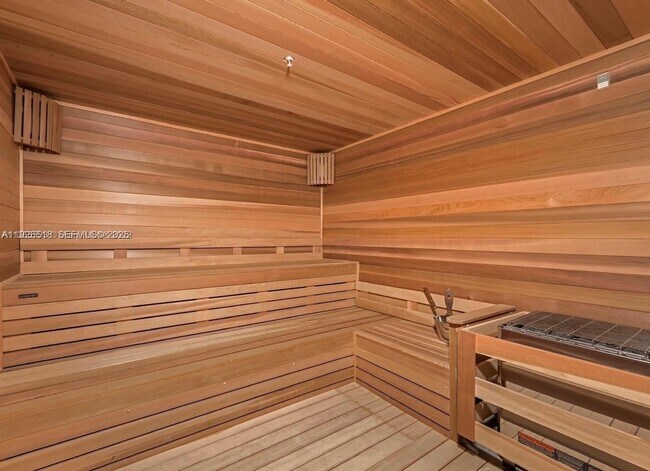 Building Photo - 5350 NW 84th Ave