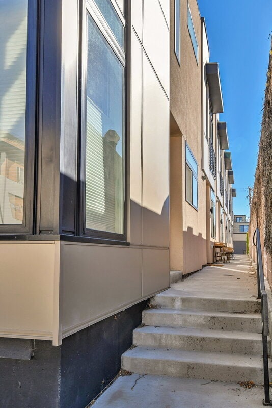 Building Photo - 4432 Tennyson St