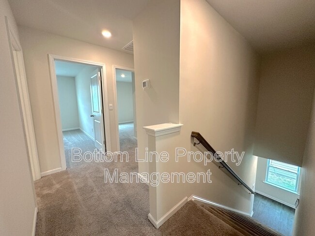 Building Photo - 2129 Allium Dr