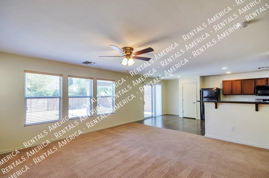 Building Photo - 2834 W Duskywing Dr