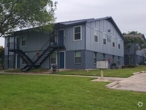 Building Photo - Affordable 1/1