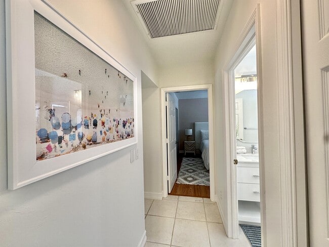 Building Photo - 798 107th Ave N