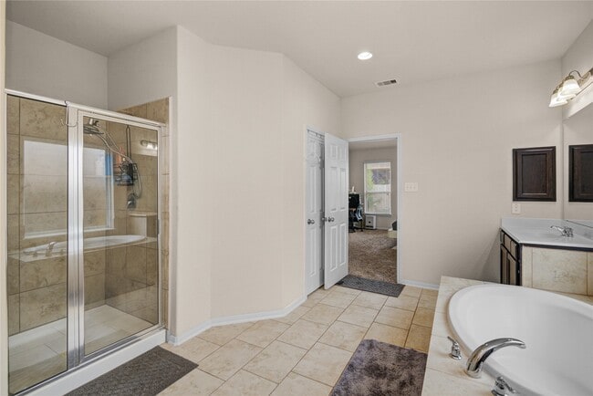 Building Photo - 2810 Verdant Spg Trl