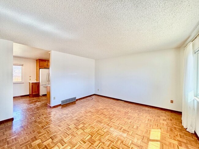 Building Photo - 11277 E Custer Pl