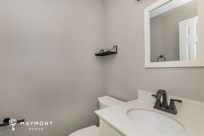 Building Photo - 1005 Anderson St