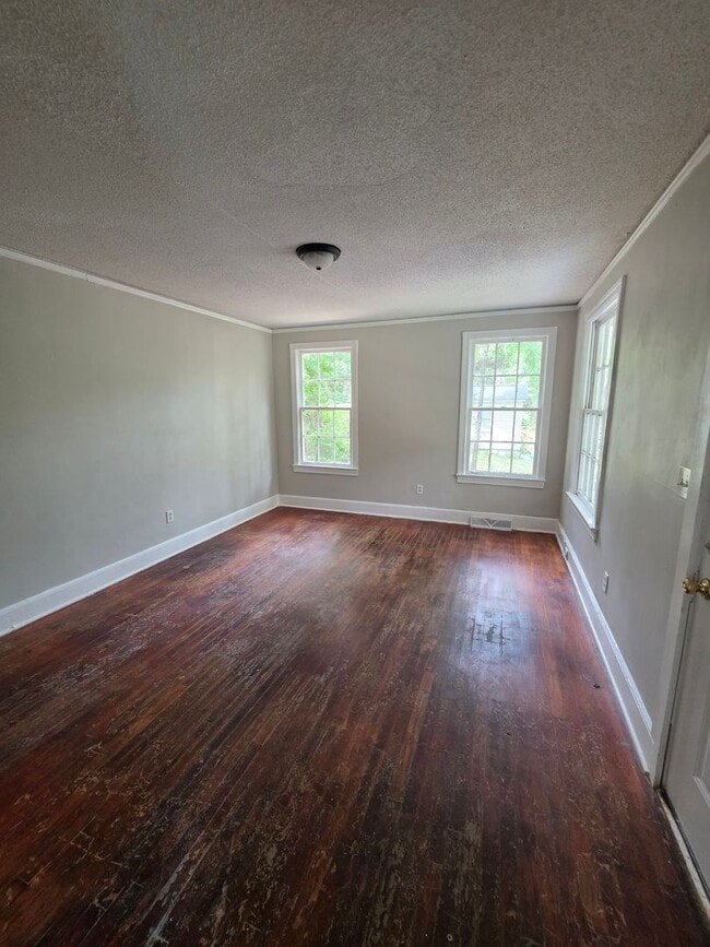 Building Photo - 1407 Jerome Dr