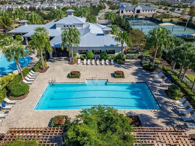 Building Photo - 5541 Del Coronado Dr