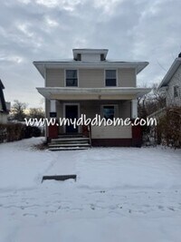 Building Photo - 922 Hamilton Ave