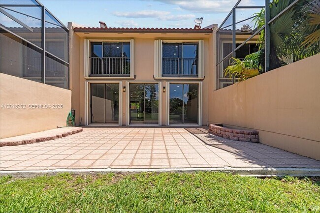 Building Photo - 3737 Alcantara Ave