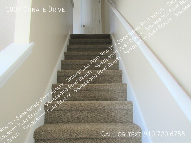 Building Photo - 1007 Ornate Dr