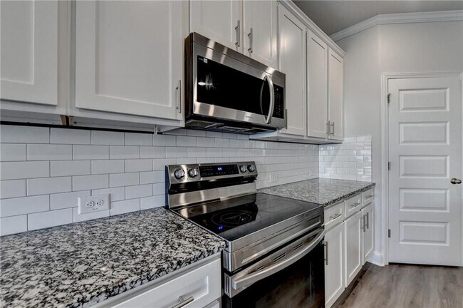 Building Photo - 3855 Brookburn Pk