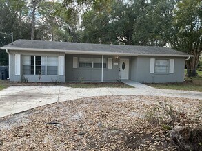 Building Photo - Winter Haven 3BR Home with Fenced Yard & Bonus Room