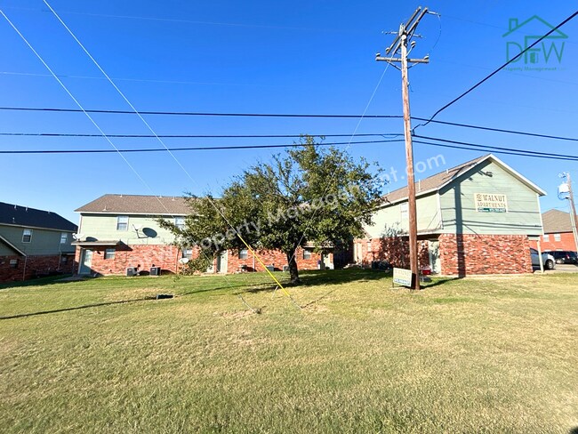 Building Photo - 2-Bedroom Townhome for Lease in a Peaceful Celina Community