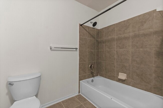 Building Photo - 16859 Blackberry Lily Ln