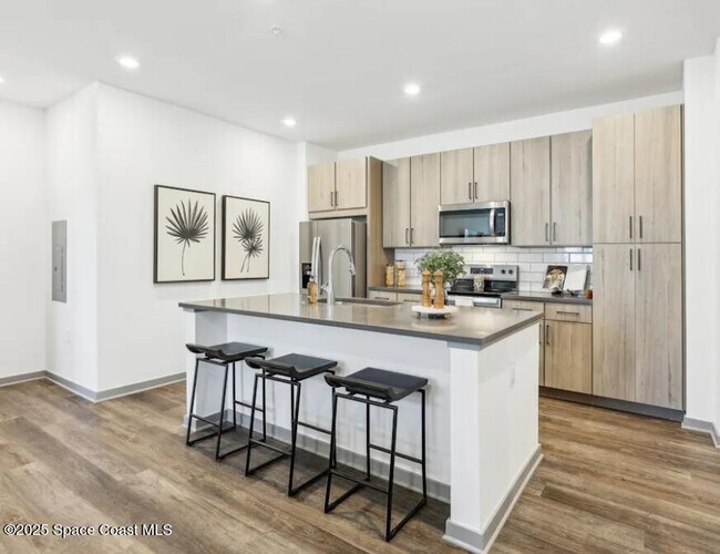 Building Photo - 1073 Journey Cir
