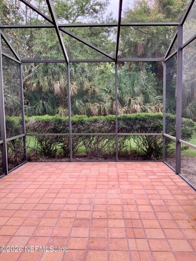 Building Photo - 9787 Sawgrass Dr E