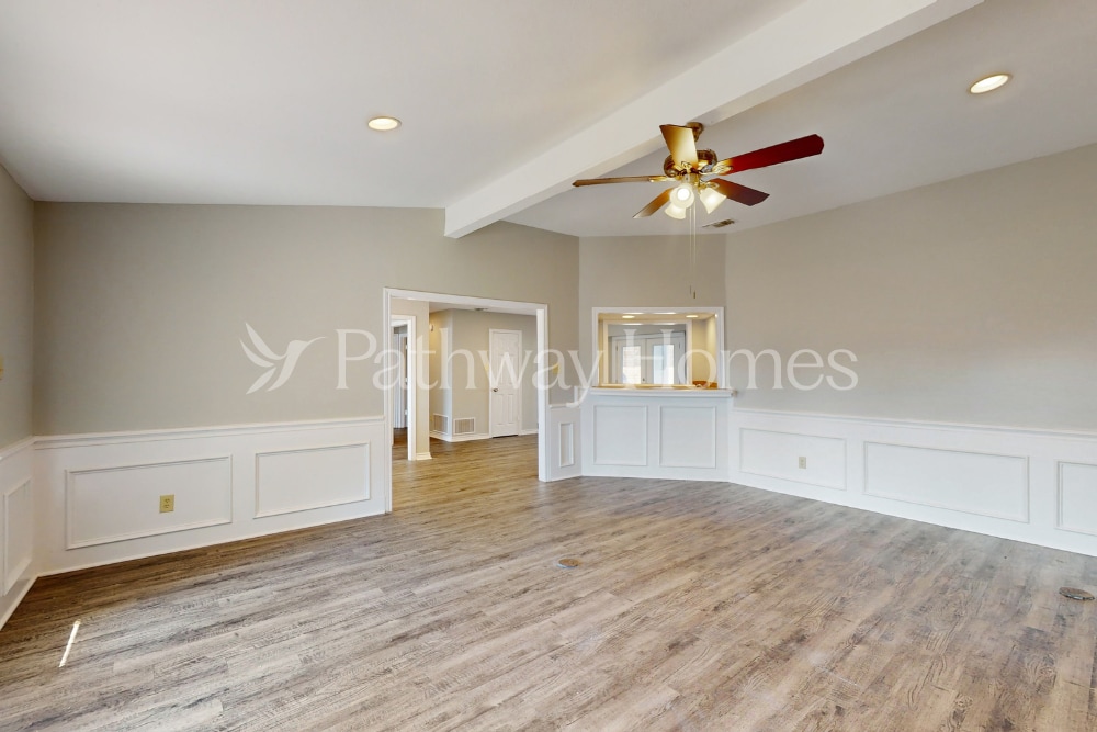 Building Photo - 608 Westway Dr