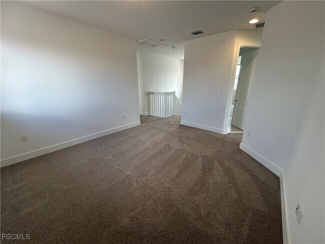 Building Photo - 5835 Cassidy Ln