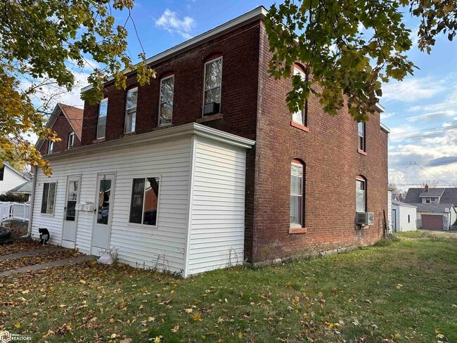 Building Photo - 1432 Avenue D
