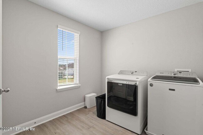 Building Photo - 331 Millerstone Dr