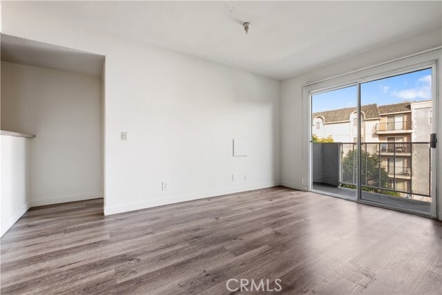 Building Photo - 1246 W 30th St