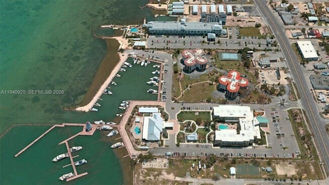 Building Photo - 1998 Overseas Hwy