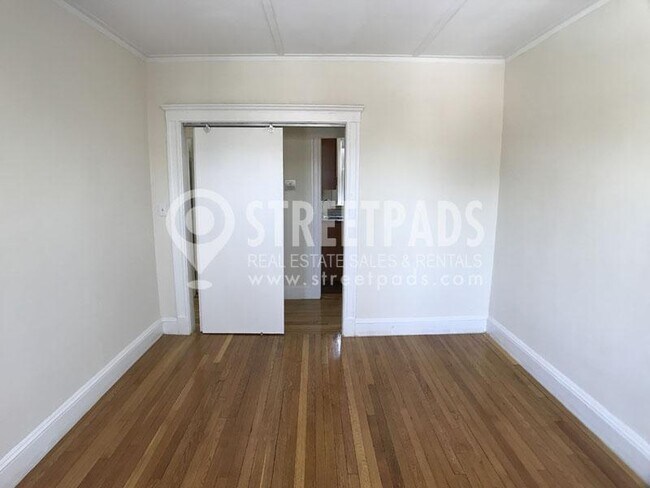 Building Photo - 1 bedroom in Boston MA 02215
