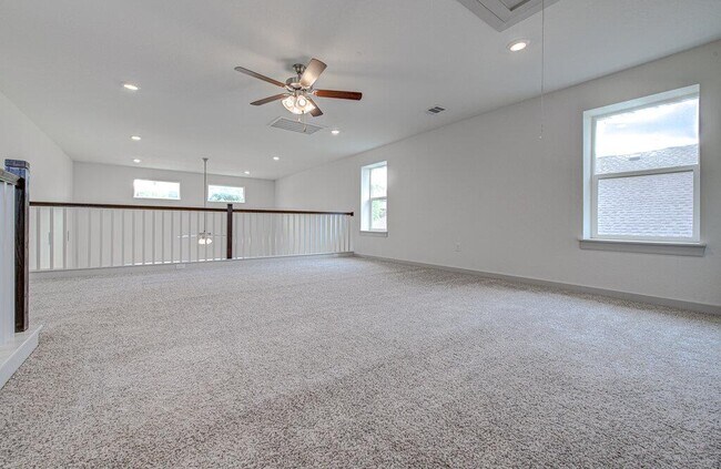 Building Photo - 221 Indian Shoal Dr
