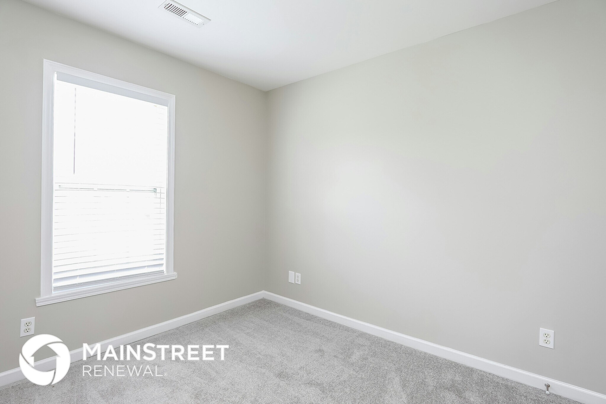 Building Photo - 1506 Hamilton Hills Dr