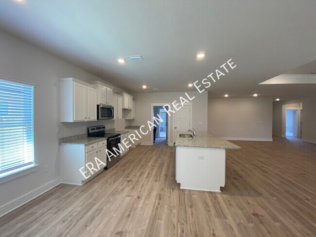 Building Photo - 3398 Southwind Dr