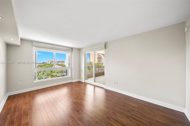 Building Photo - 765 Crandon Blvd