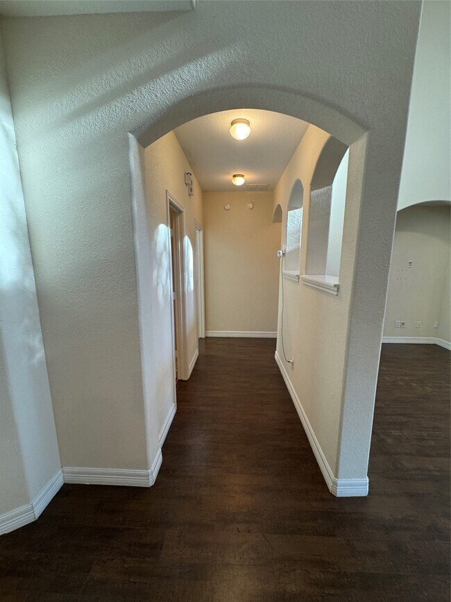 Building Photo - 6003 Marble Hollow Ln