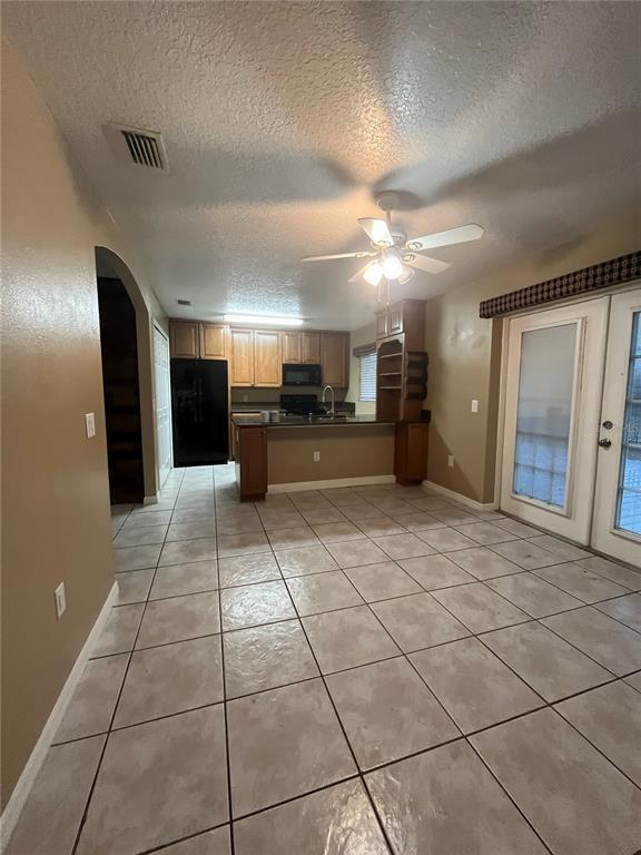 Building Photo - 1140 Juniper Ct