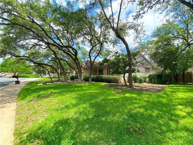 Building Photo - 6010 Salton Dr