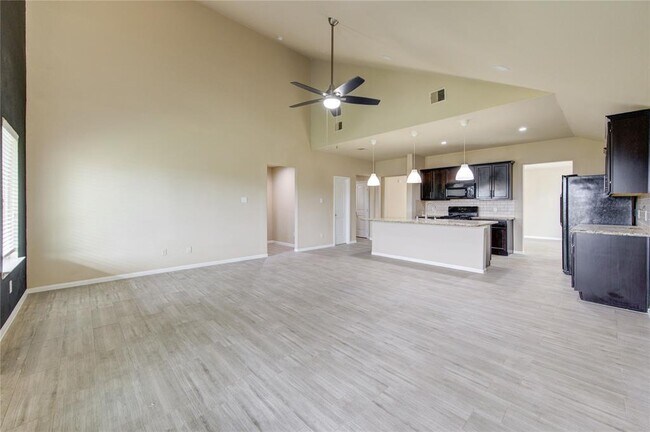 Building Photo - 17834 Royal Breccia Ln