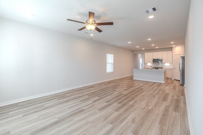 Building Photo - 8611 Blueberry Ash St