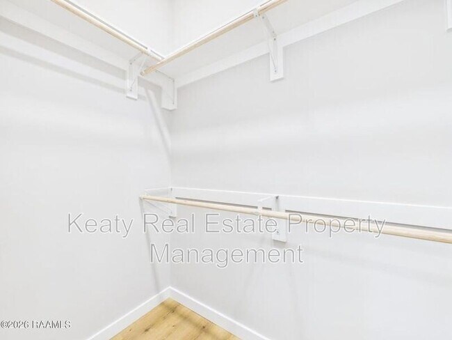 Building Photo - 1120S Washington Street - Unit 201