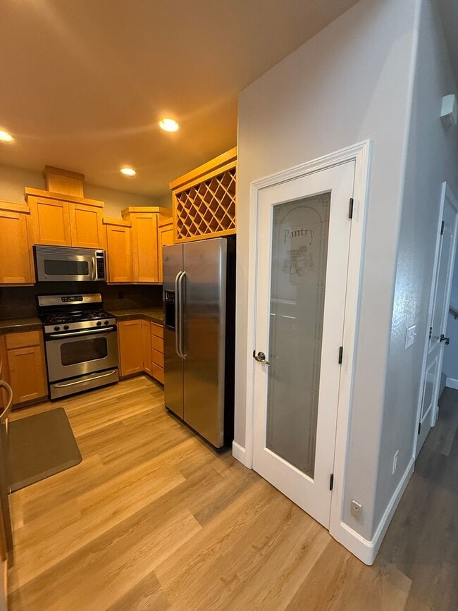 Building Photo - 3170 Juniper Ridge Dr