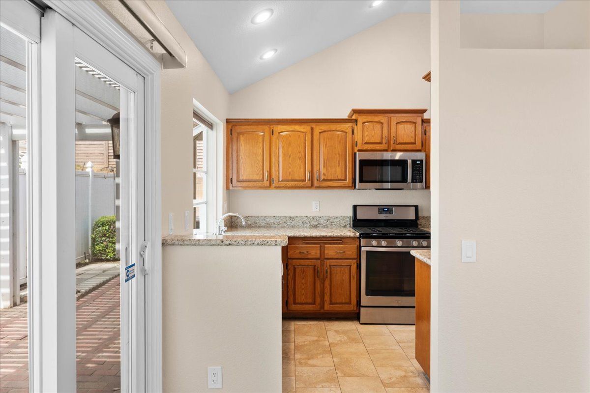 Building Photo - 6642 Brighton Pl
