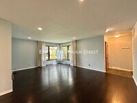 Building Photo - 824 S Stough St
