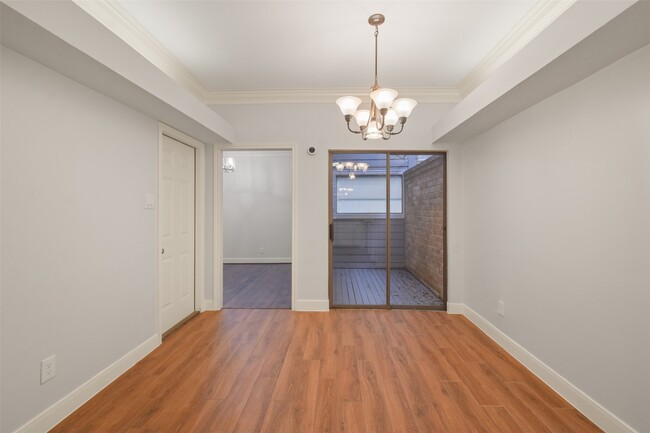 Building Photo - 12859 Kingsbridge Ln